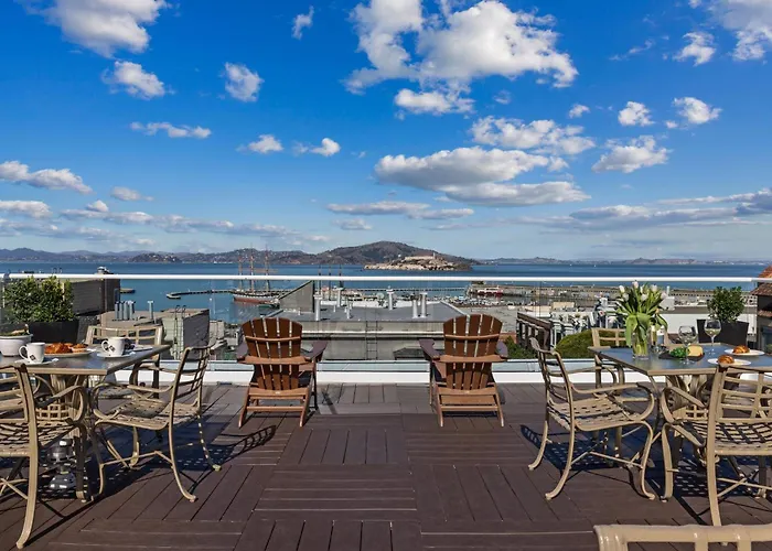 The Suites At Fisherman\'S Wharf