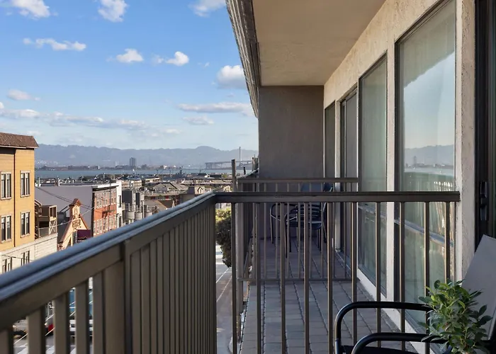 The Suites At Fisherman\'S Wharf
